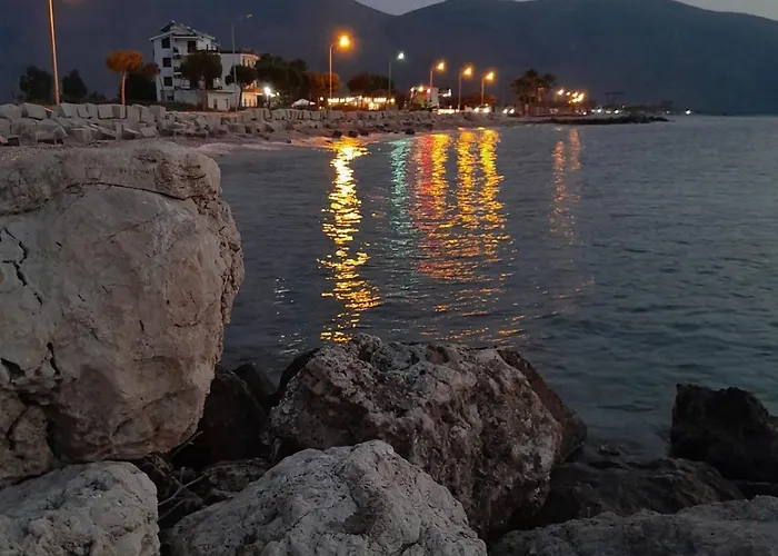 360 Degree Sea & Mountain Panorama View With Grand Terrace *